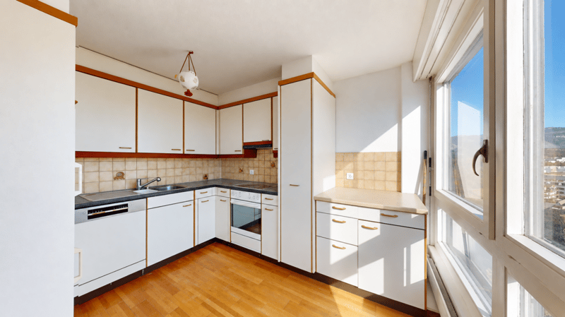 3.5-Zimmerwohnung mit traumhafter Weitsicht bis in die Alpen (3)