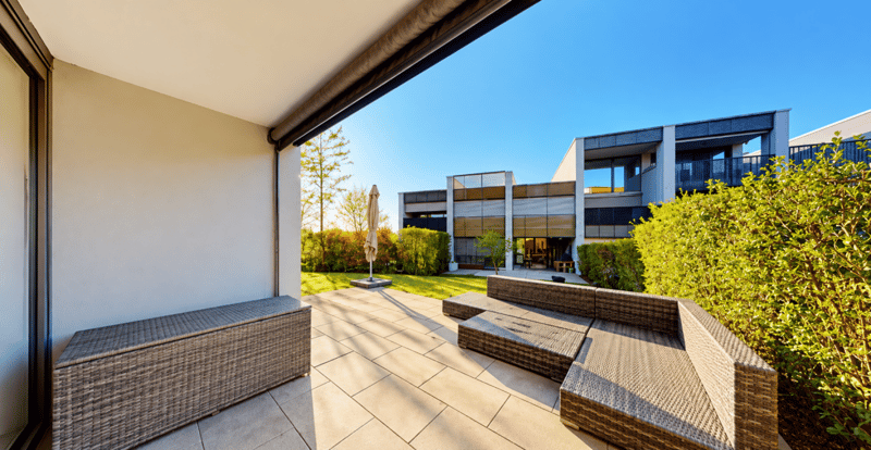 Wohnen mit Weitblick! 4.5 Zimmer Eckhaus mit Garten und Innenhof (3)