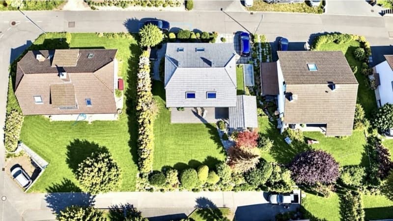 Charmantes Einfamilienhaus mit grosszügigem Garten! (17)