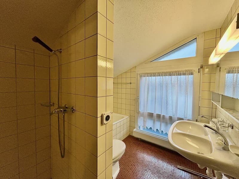 6.5-Zimmer-Einfamilienhaus mit viel Raum für neue Ideen! (9)
