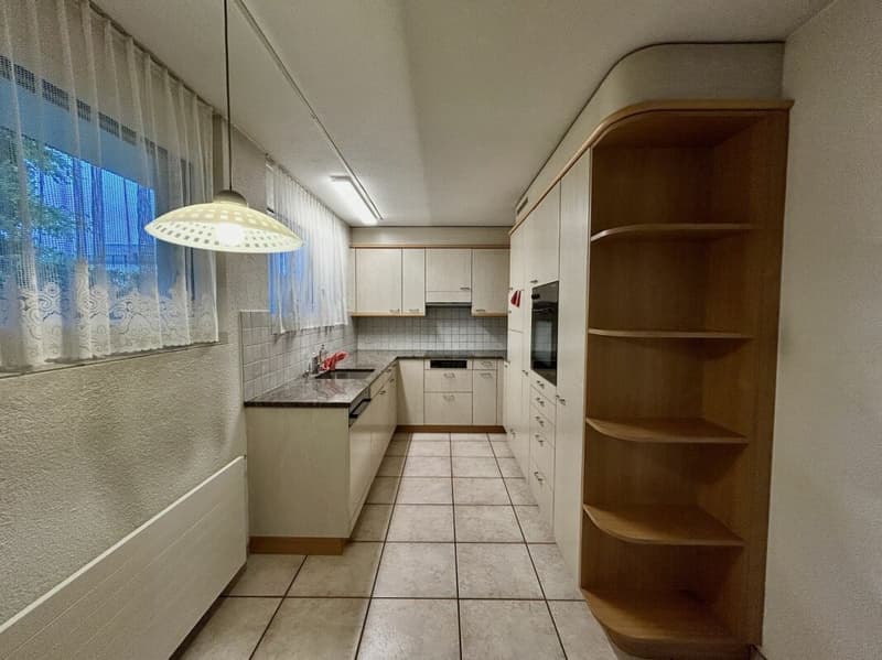 6.5-Zimmer-Einfamilienhaus mit viel Raum für neue Ideen! (8)