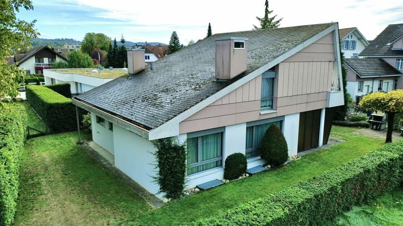 6.5-Zimmer-Einfamilienhaus mit viel Raum für neue Ideen! (13)