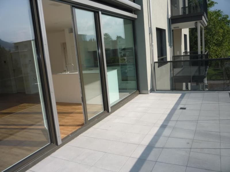 Helle 3.5-Zimmerwohnung mit grossem Balkon und schönem Ausblick (4)