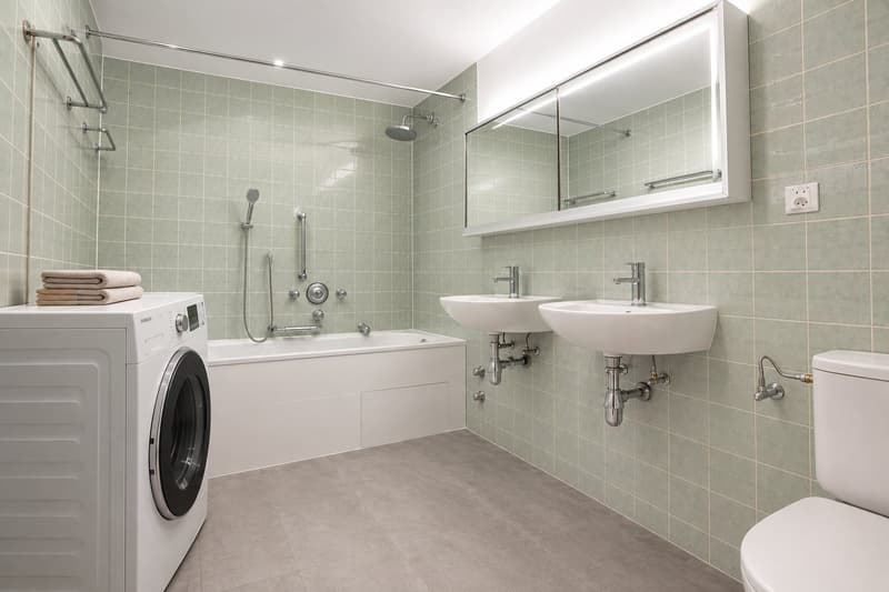 RARE: unique 4.5 room apartment in a private residence/spacieux 4.5 pièces dans une résidence privée (7)