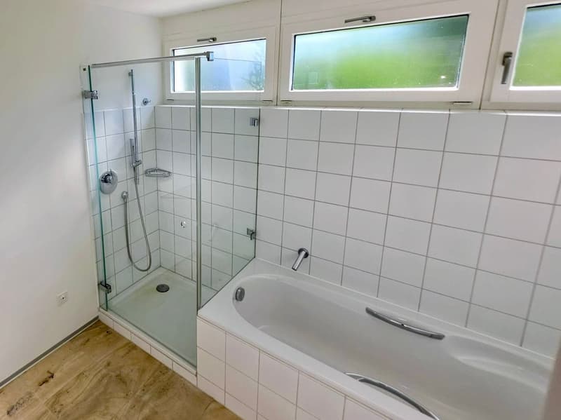 85 m² Wohntraum - idyllische 2.5-Zimmer-Gartenwohnung mit Teich (8)