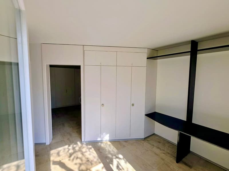 85 m² Wohntraum - idyllische 2.5-Zimmer-Gartenwohnung mit Teich (5)
