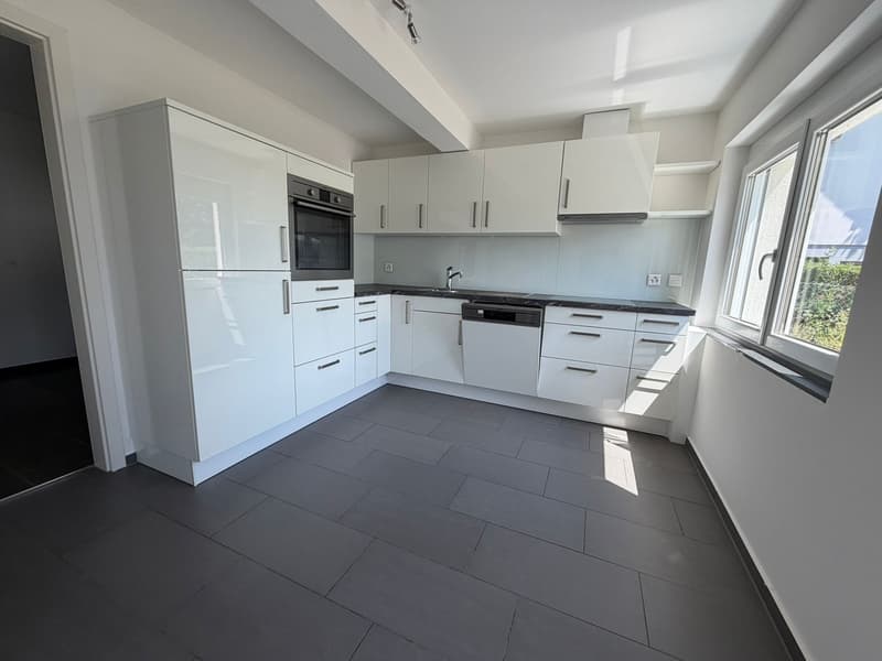 Gemütliche 3.5-Zimmer-Wohnung im Erdgeschoss in Beringen (2)