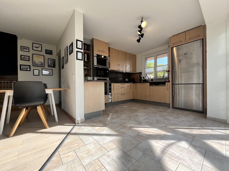 Belle maison familiale 5,5 pièces avec jardin, terrasse et 2 places de parking - Exclusivité ! - (5)