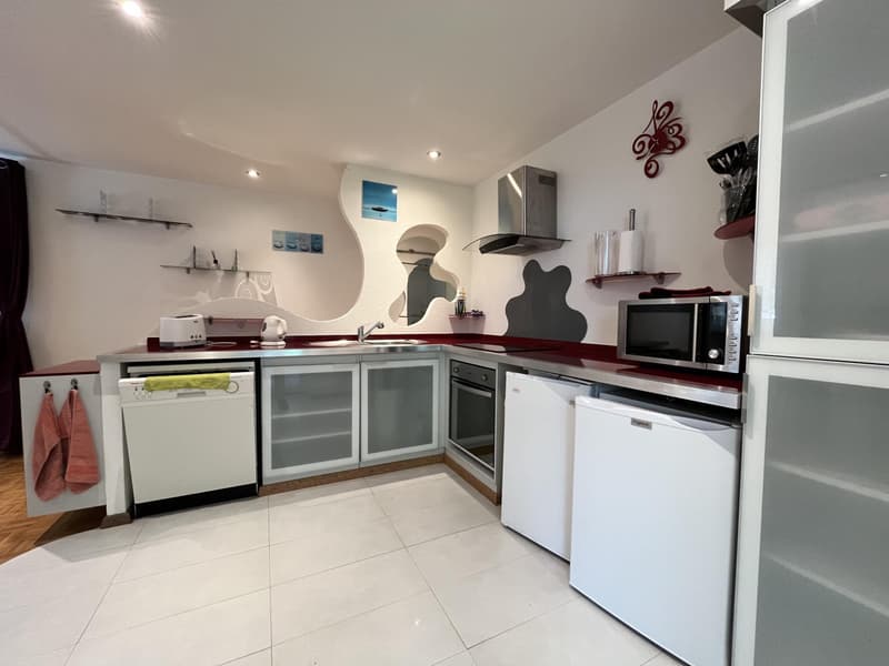 Pregny-Chambésy - 3 pièces meublé de 55 m² avec véranda et jardin - Calme absolu (4)