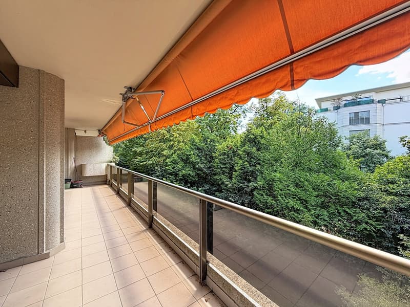 Spacious 5-Room Apartment with Indoor Pool Access in Florissant, Geneva (6)