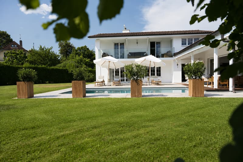 EXCLUSIVITÉ à MIES ? PROPRIÉTÉ D'EXCEPTION DE 8 PIÈCES (3)