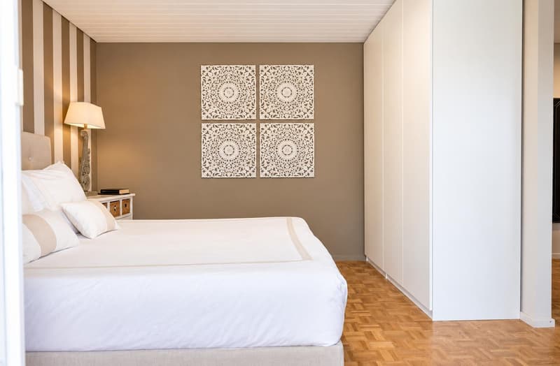 EXCLUSIVITÉ à MIES ? PROPRIÉTÉ D'EXCEPTION DE 8 PIÈCES (5)