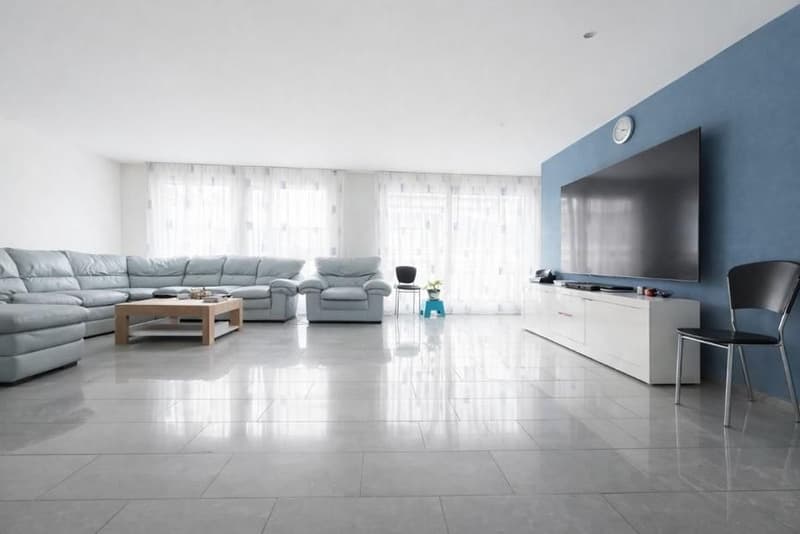 Viel Platz für die Familie: Modernes 5.5-Zimmer-Reihenhaus mit Bergblick in Belp (5)