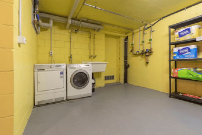 Charmantes 5.5-Zimmer-Doppeleinfamilienhaus in Lyss (24)