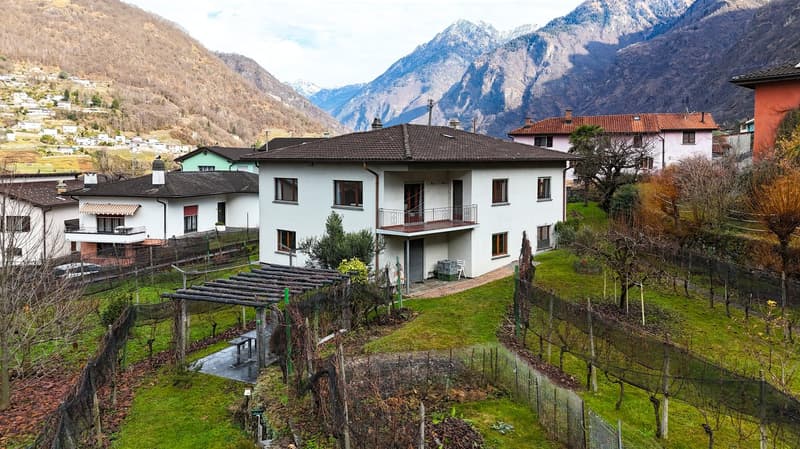 Ampia Casa con Giardino a Roveredo (4)