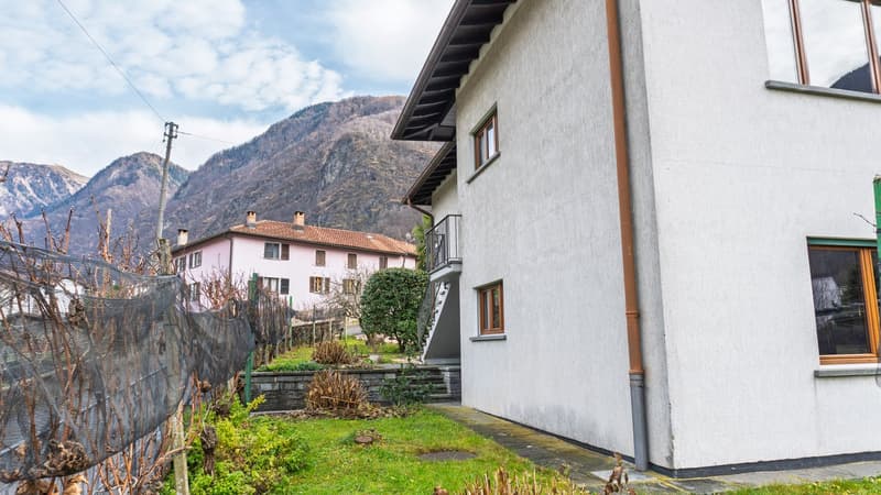 Ampia Casa con Giardino a Roveredo (6)