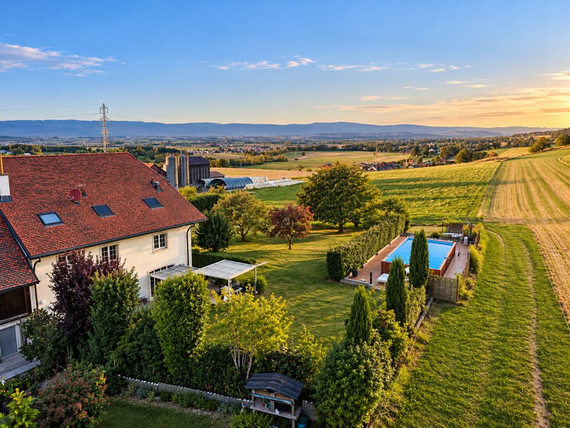 Propriété de 2'332m²
