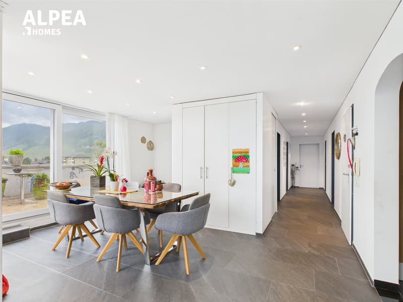 Appartement penthouse avec vue panoramique – rénové avec style (3)