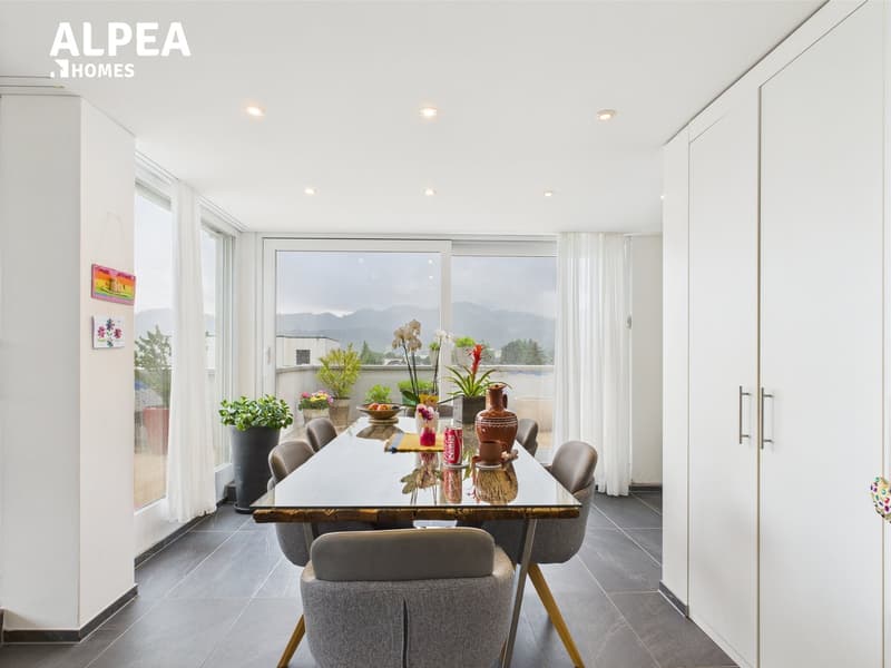 Appartement penthouse avec vue panoramique – rénové avec style (1)