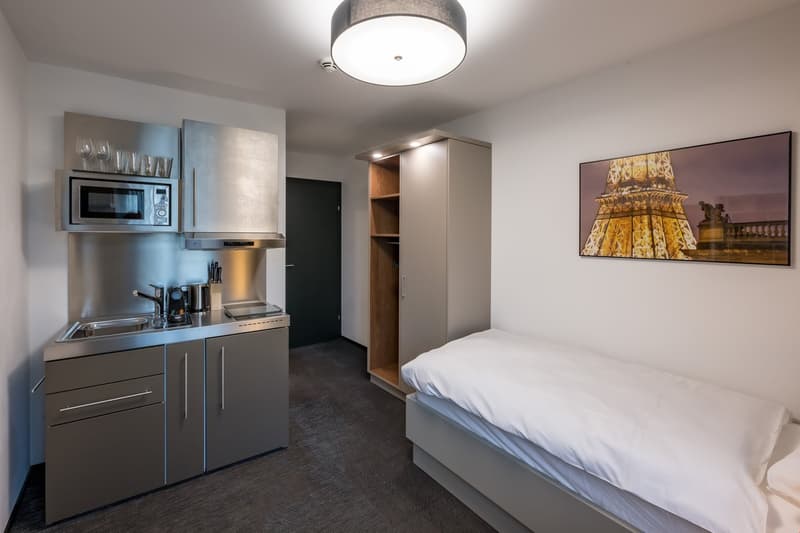 Nouveau studio meublé dans un emplacement très central à Kriens (4)