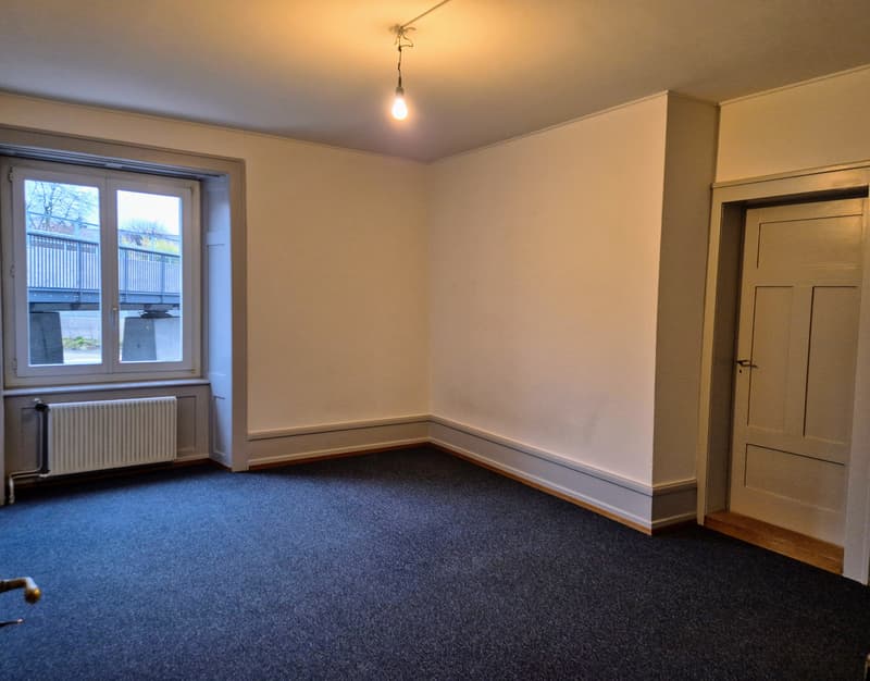 Altbau 4.5-Zimmer Wohnung mit Charme sucht neue Bewohner (7)