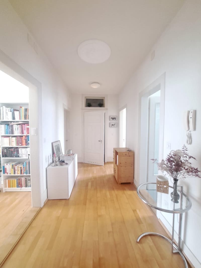 Charmante 4-Zimmer-Altbauwohnung im Herzen von Baden (7)