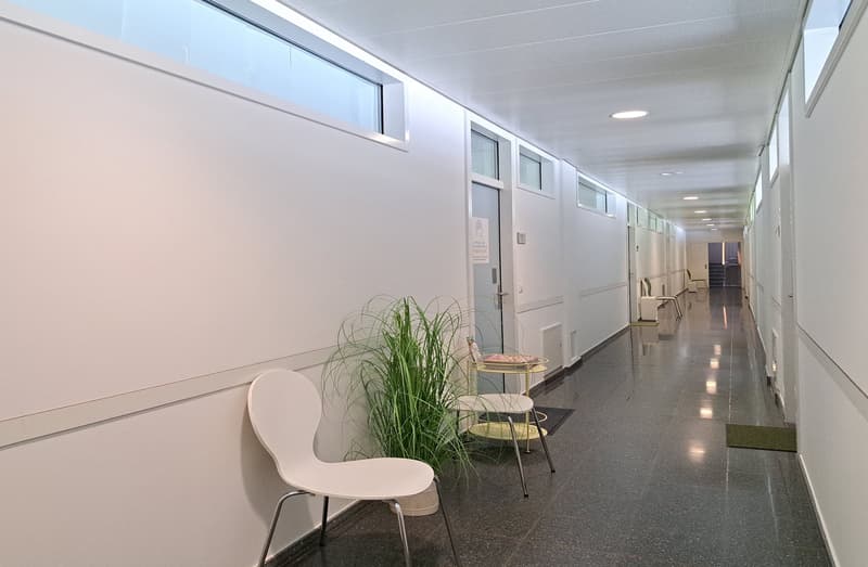 35qm Heller freundlicher Praxisraum - Nähe Kantonsspital Baden (6)