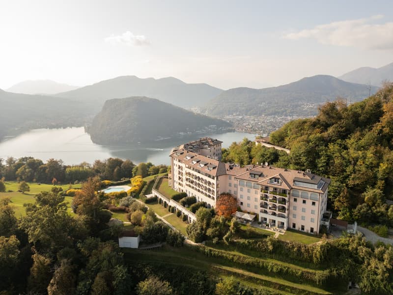 Resort Collina d’Oro – Esclusivo appartamento vista lago a 5 minuti dal TASIS (1)