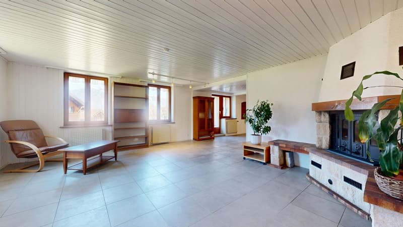 Maison multifamiliale de 2 appartements à saisir (2)