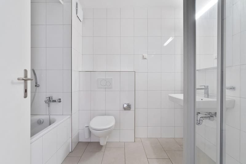 BAD_MIT_BADEWANNE.jpg