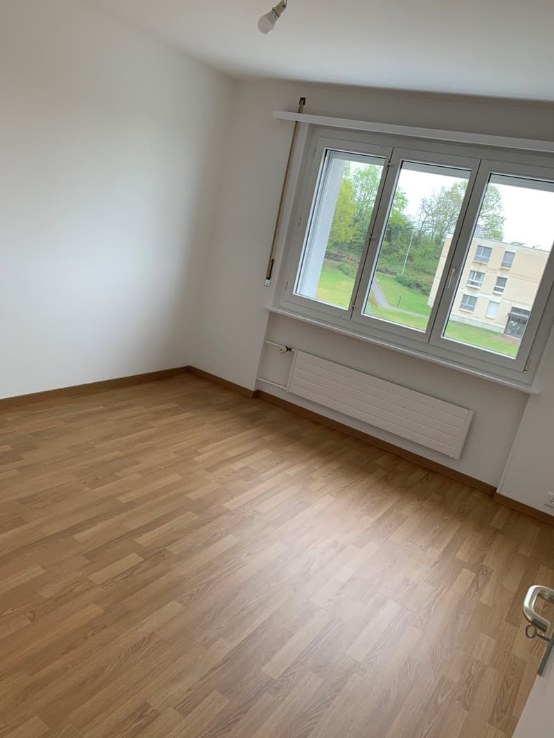 Très bel Appartement 3 pièces lumineux avec balcon à Hauterive NE (4)