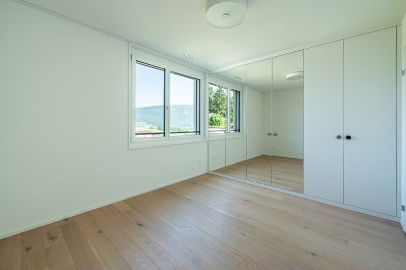 Moderne Attikawohnung mit unüberbaubarer Aussicht bis zum Bielersee (10)