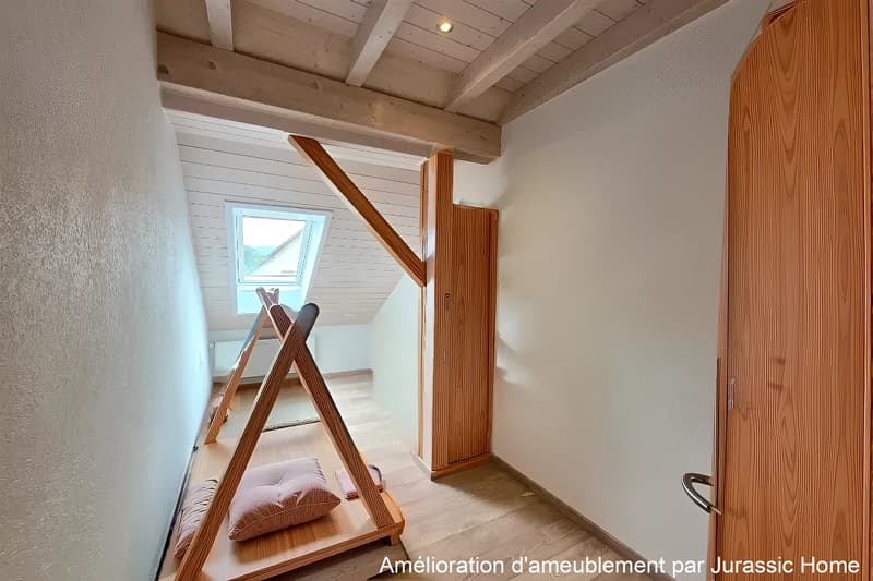 Loft contemporain de 4,5 pièces   153 m² de volumes et de lumière à Alle (12)