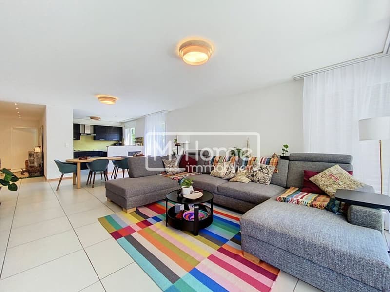 Spacieux appartement de 4,5 pièces avec un grand balcon d'angle dans un environnement résidentiel recherché (5)