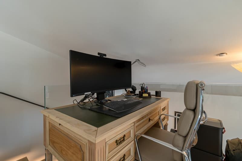 Attique neuf contemporain avec une magnifique vue lac & montagnes - Belle hauteur sous plafond (25)