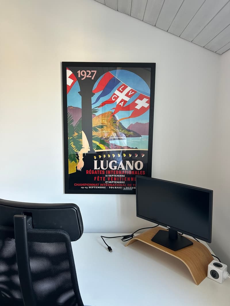 Postazione di lavoro singola completamente attrezzata in centro a Lugano (10)