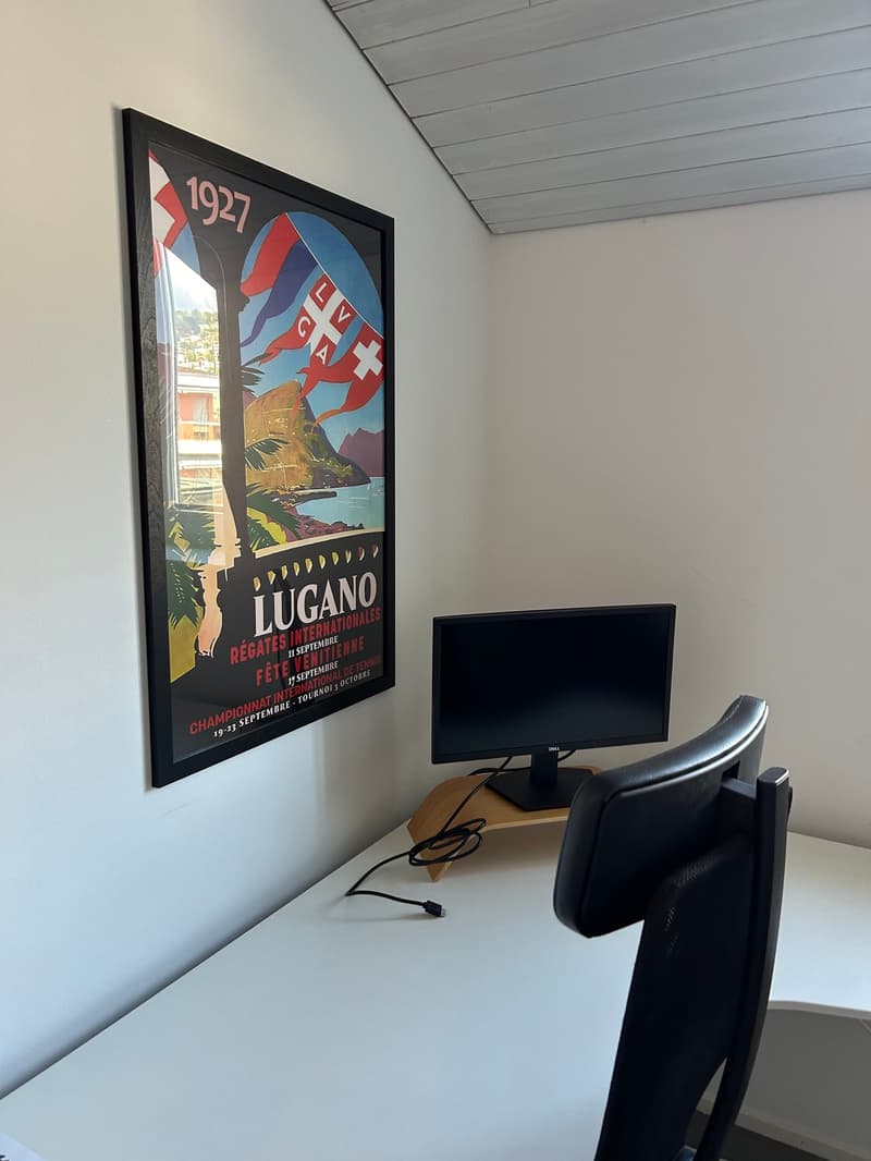 Postazione di lavoro singola completamente attrezzata in centro a Lugano (6)