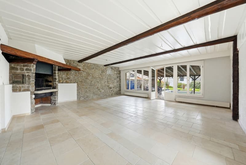 Maison villageoise de 7.5 pièces avec piscine au coeur de Gilly (8)