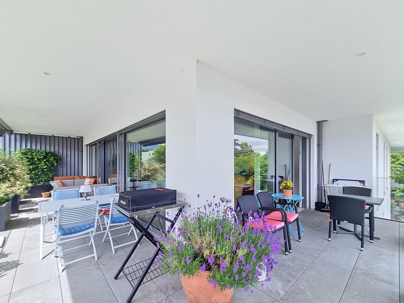 À 3 minutes à pied de la gare avec balcon de 42 m2 (8)