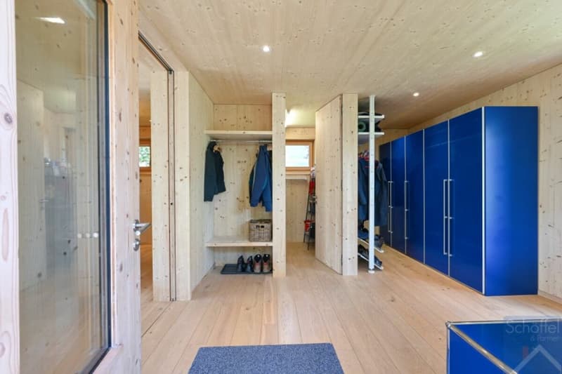 Mini-Haus mit Keller / Studio (5)