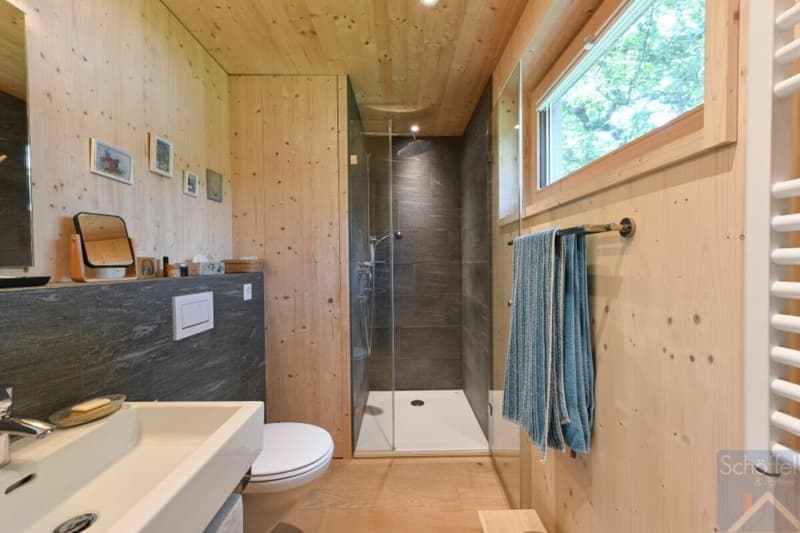 Mini-Haus mit Keller / Studio (4)