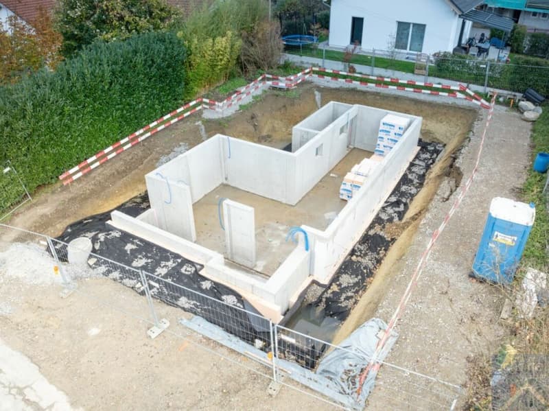 Mini-Haus mit Keller / Studio (7)