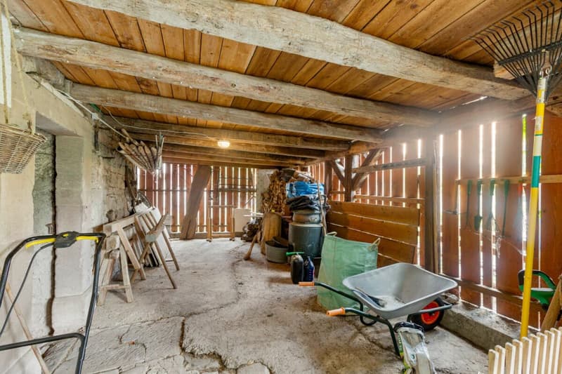 7 ½-Zimmer-Einfamilienhaus mit aussergewöhnlichem Raumangebot (24)