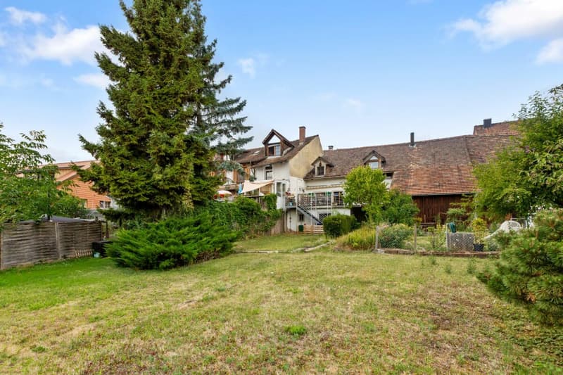 7 ½-Zimmer-Einfamilienhaus mit aussergewöhnlichem Raumangebot (8)