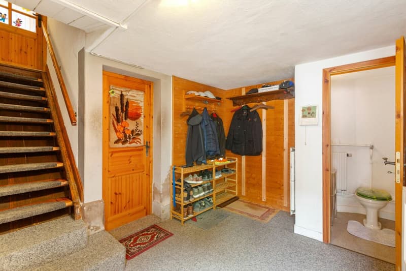 7 ½-Zimmer-Einfamilienhaus mit aussergewöhnlichem Raumangebot (2)