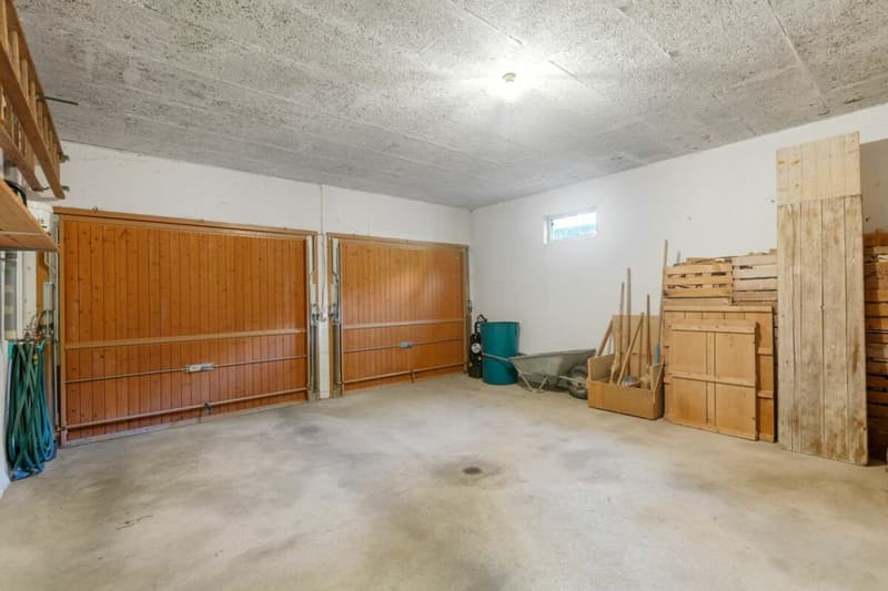 Grosszügiges 6½-Zimmer-Einfamilienhaus mit Doppelgarage (4)