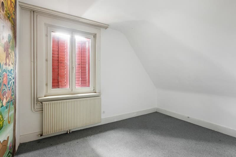 Charmantes 5½-Zimmer Einfamilienhaus an zentraler Lage (11)