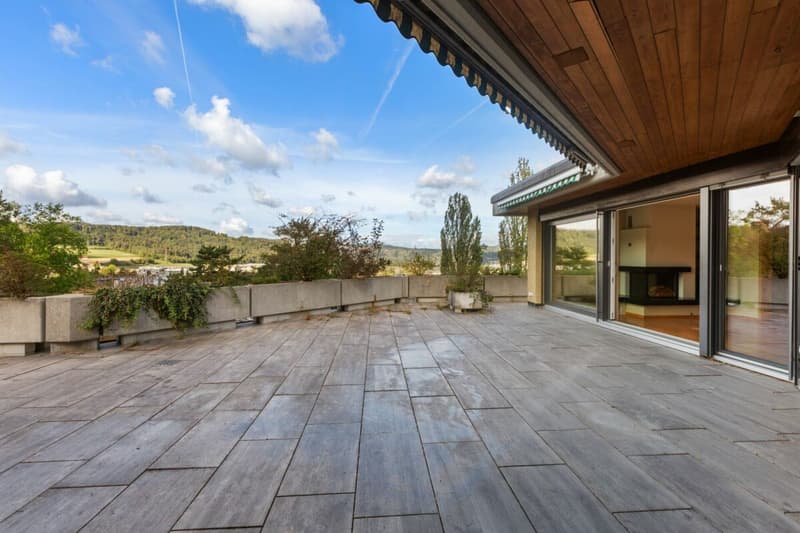 Grosszügige 2½-Zimmer-Terrassenwohnung mit Weitsicht (18)