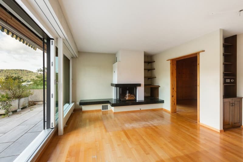 Grosszügige 2½-Zimmer-Terrassenwohnung mit Weitsicht (7)