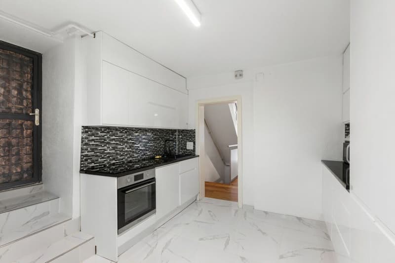 6½-Zimmer-Einfamilienhaus mit grosszügigem Dachgeschoss (8)